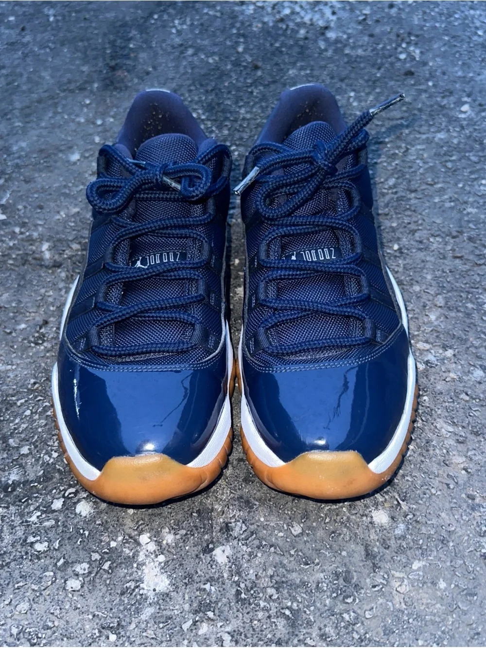 Air Jordan 11 Retro Low 'Navy Gum' Men’s Size 11